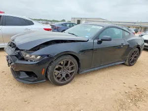 Ford Mustang 2.3L 4 2024