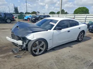 Dodge Charger 5.7L 8 2018