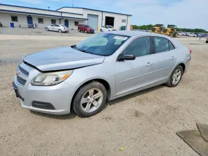 Chevrolet Malibu 2.5L 4 2013