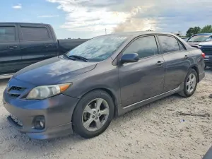 Toyota Corolla 1.8L 4 2012