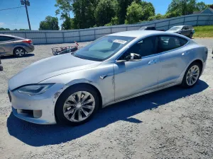 Tesla Model S 2016
