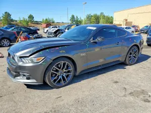 Ford Mustang 5.0L 8 2015