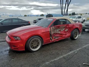 Ford Mustang 3.7L 6 2013