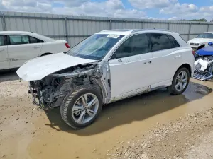 Audi Q3 2.0L 4 2021