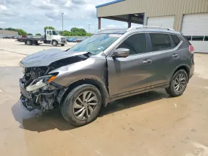 Nissan Rogue 2.5L 4 2015