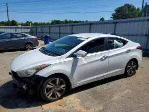 Hyundai Elantra 1.8L 4 2015