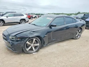 Dodge Charger 5.7L 8 2014