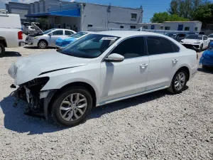 Volkswagen Passat 1.8L 4 2017