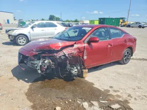 Nissan Sentra 2.0L 4 2025