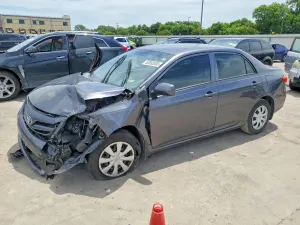 Toyota Corolla 1.8L 4 2013