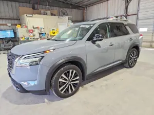 Nissan Pathfinder 3.5L 6 2025