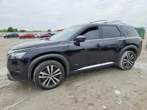 Nissan Pathfinder 3.5L 6 2025