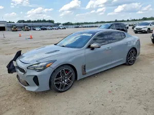 Kia Stinger 3.3L 6 2022