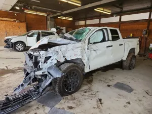 Chevrolet Colorado 2.7L 4 2025