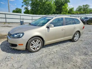 Volkswagen Jetta 2.0L 4 2013