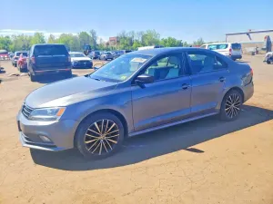 Volkswagen Jetta 1.8L 4 2015