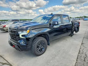 Chevrolet Silverado 1500 5.3L 8 2024