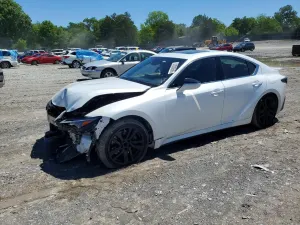 Lexus IS 2.0L 4 2021