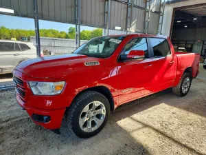 RAM 1500 5.7L 8 2021