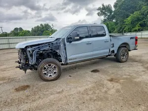 Ford F-250 6.7L 8 2024