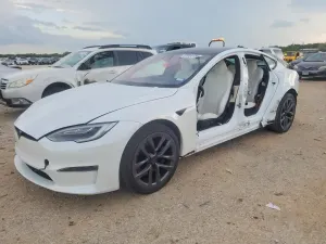 Tesla Model S 2022