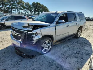 Chevrolet Suburban 5.3L 8 2015