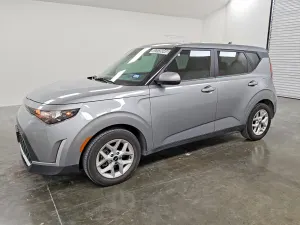 Kia Soul 2.0L 4 2023