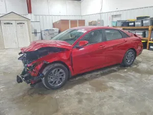 Hyundai Elantra 2.0L 4 2024