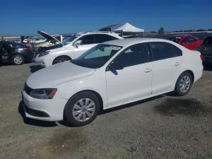 Volkswagen Jetta 2.0L 4 2014