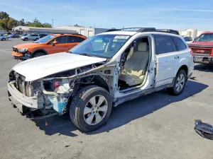 Subaru Outback 2.5L 4 2011