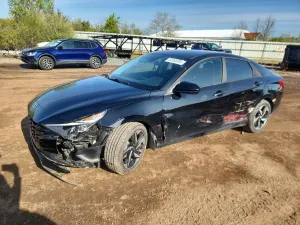 Hyundai Elantra 2.0L 4 2023
