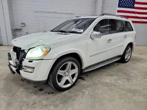 Mercedes-Benz GL 5.5L 8 2010