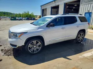 GMC Acadia 3.6L 6 2017