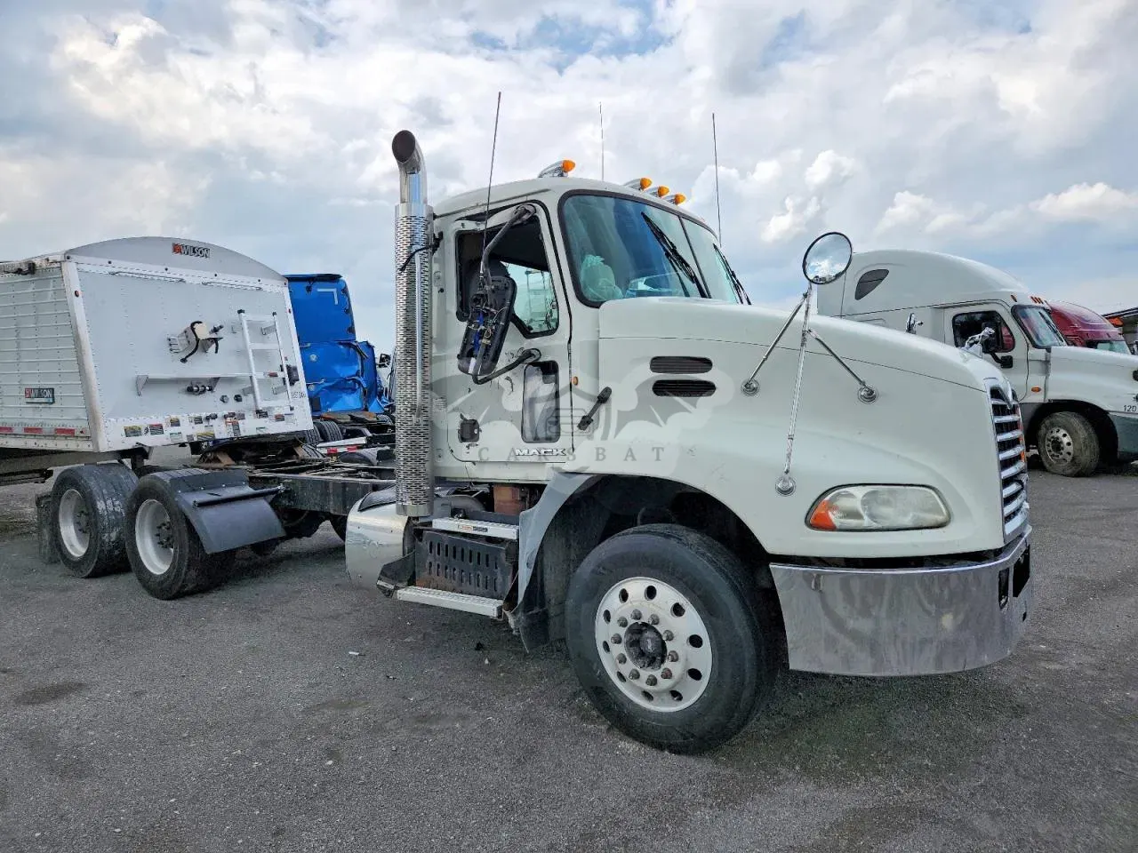 Mack 600 10.8L 6 2012