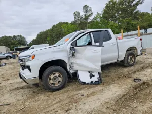 Chevrolet Silverado 1500 5.3L 8 2024