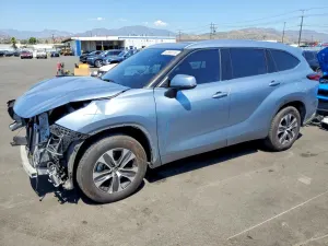Toyota Highlander 3.5L 6 2021