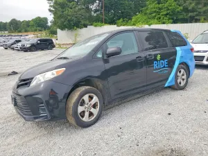 Toyota Sienna 3.5L 6 2020