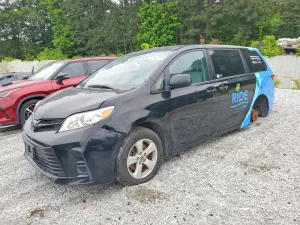 Toyota Sienna 3.5L 6 2020