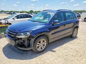 Volkswagen Tiguan 2.0L 4 2015