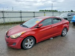 Hyundai Elantra 1.8L 4 2013
