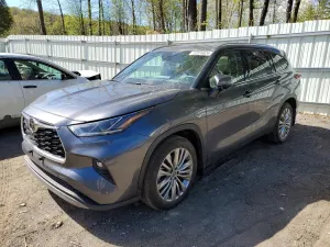 Toyota Highlander 2.4L 4 2023