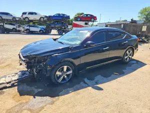 Nissan Altima 2.5L 4 2021
