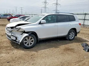Toyota Highlander 3.5L 6 2013