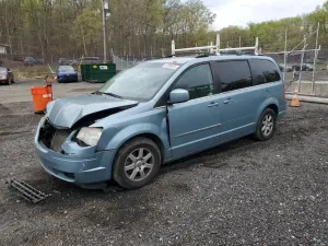 Chrysler Town & Country TOURING 3.8L 6 2010