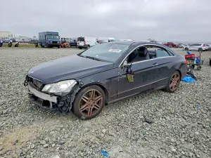 Mercedes-Benz E 5.5L 8 2010