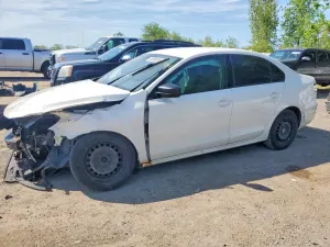 Volkswagen Jetta 2.0L 4 2013