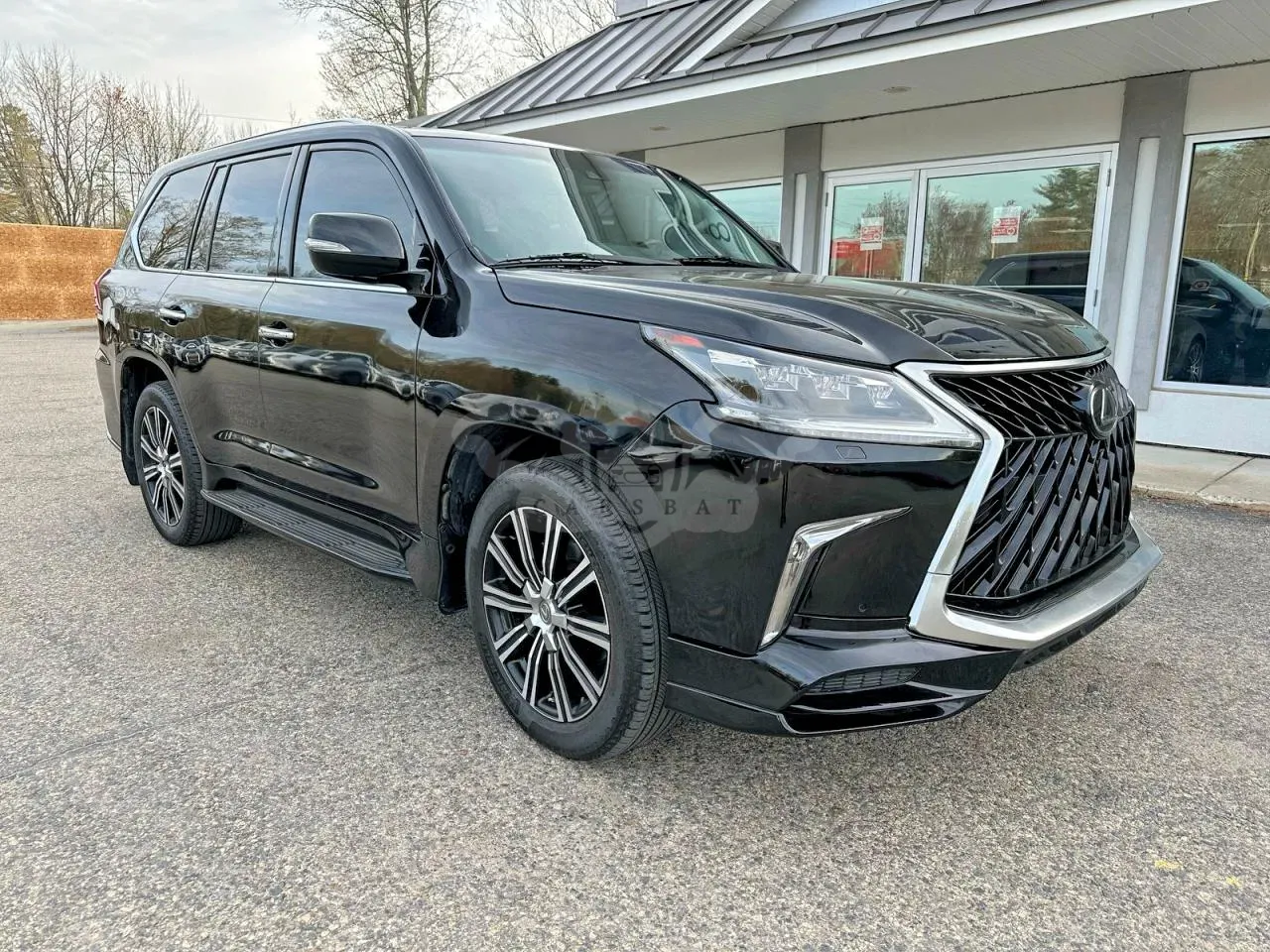 Lexus LX 5.7L 8 2018