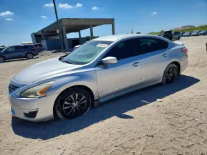 Nissan Altima 2.5L 4 2015