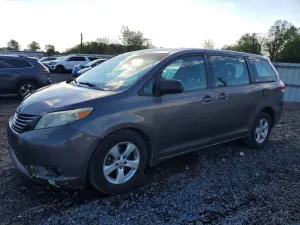 Toyota Sienna 3.5L 6 2014