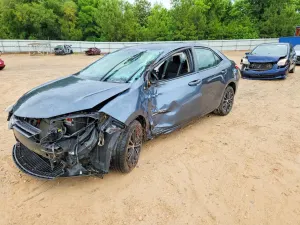 Toyota Corolla 1.8L 4 2015